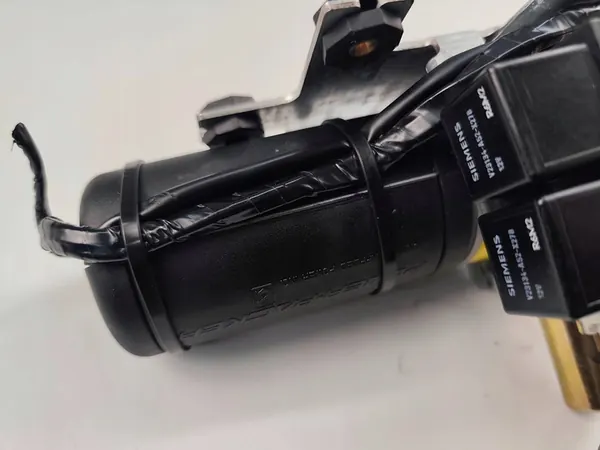 Pompe de toit Audi TT Mk1 Cabriolet 8N7871611A image 7