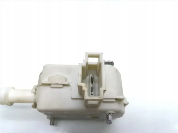 Audi TT Baklucka Lås 2000 Cabriolet 2/3dr OEM 3B0959781B image 3