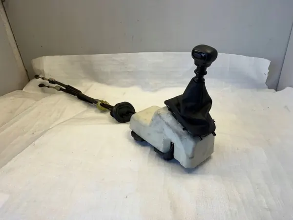 Citroen C3 Aircross 2021 Versnellingspookhoes OEM 9815540277 image 2