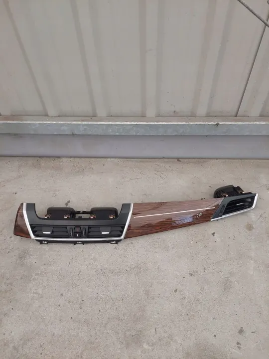 Décor console grille BMW 2 F46 F45 OEM 9319898 image 2