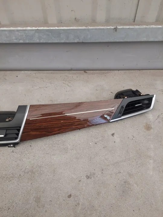 Décor console grille BMW 2 F46 F45 OEM 9319898 image 3