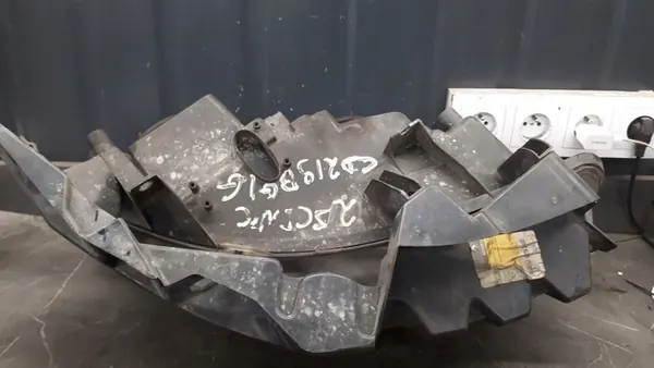 Faros izquierdo Renault Scenic II LIFT image 10