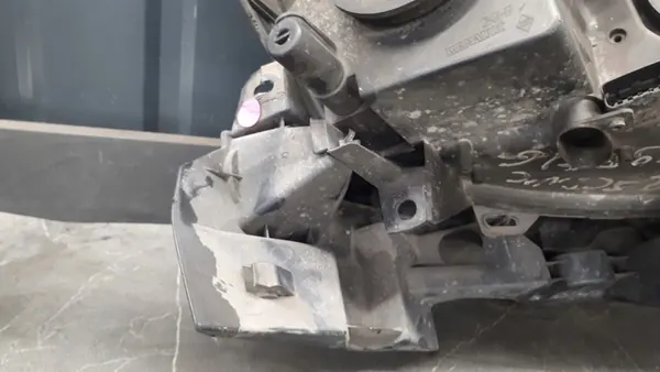 Faros izquierdo Renault Scenic II LIFT image 9