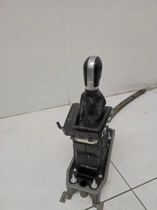 Pookknop OEM 3Q1713023C voor Volkswagen Passat B8 image 2