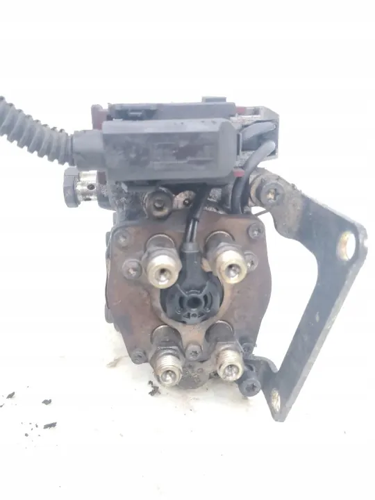 Bomba de inyección Opel OE 24413104 usada image 3