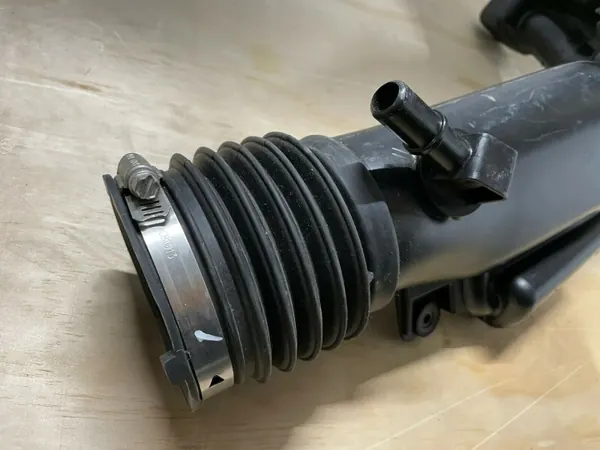 Tubo de admissão OEM 68257027AD para Wrangler JL 3.6 image 3