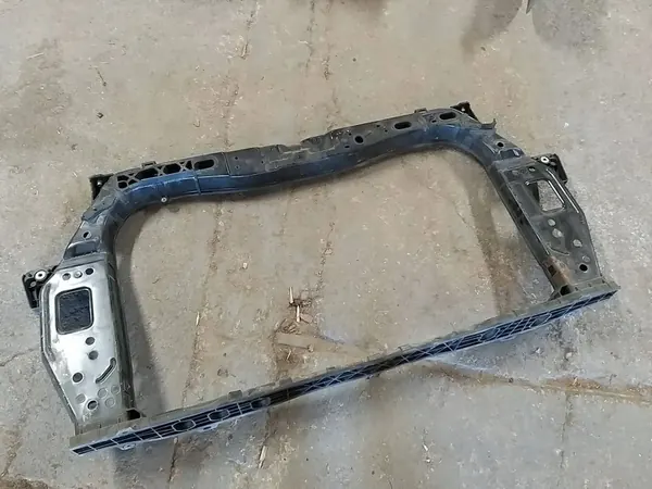 KIA RIO III 2011 Front Radiator Support OEM 64101-1W001 image 2
