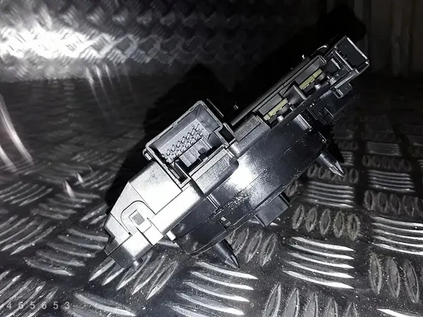 Glijring Skoda Octavia 2013 5K0953569A image 5