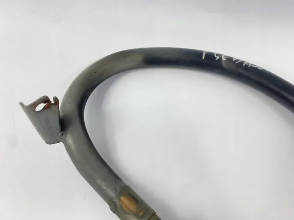 Rechter Kofferbakscharnier OEM 1247500828 Mercedes W124 Sedan image 6
