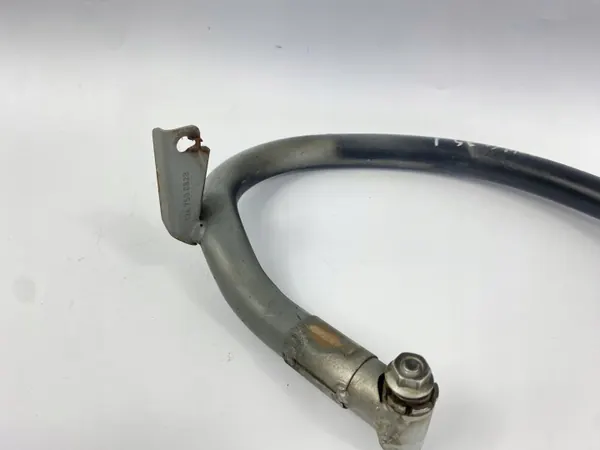 Rechter Kofferbakscharnier OEM 1247500828 Mercedes W124 Sedan image 7