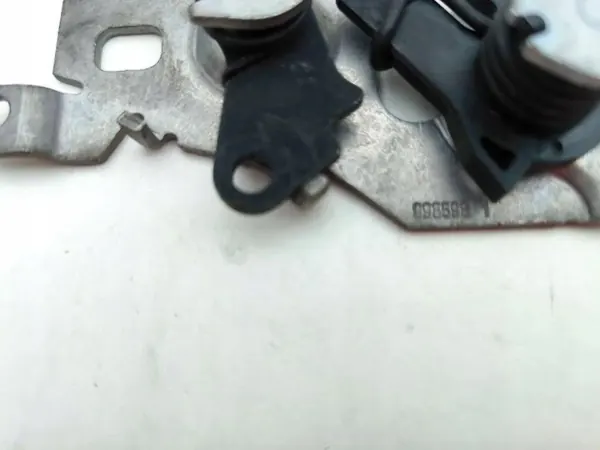 Fecho do capô Citroen Berlingo OEM 99859S1 - Usado image 7