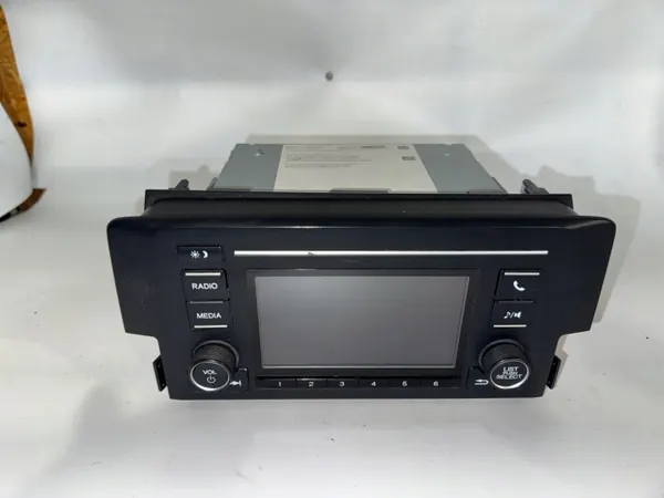 Honda OEM 39100-TGG-A011-M1 radio för Civic X 2017- image 2