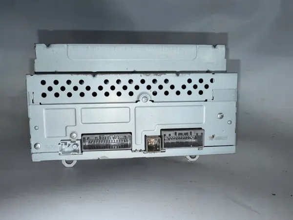 Honda OEM 39100-TGG-A011-M1 radio för Civic X 2017- image 4