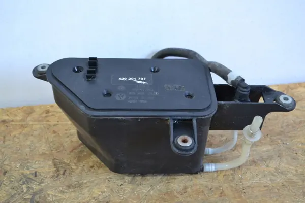 Filtre à charbon Audi OE 3D0201797E d'occasion image 2