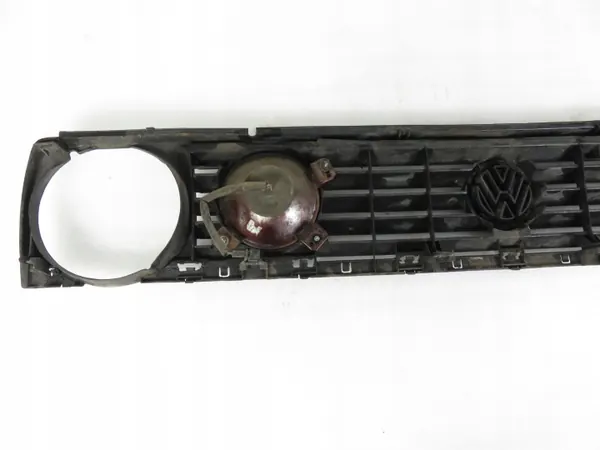 Grelha VW ATRAPA GRILL VW GOLF II usada image 10