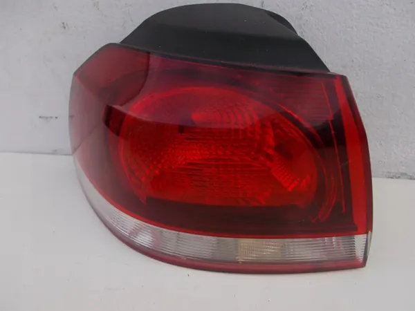 Luz trasera izquierda VW GOLF VI 5k0945096N image 4
