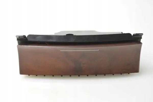 Cinzeiro VW OEM 7P1863071NAR para Touareg 7P5 2011 image 2