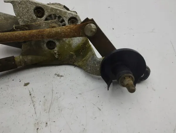 Toyota Yaris 2007 Ruitenwisser Mechanisme en Motor image 2