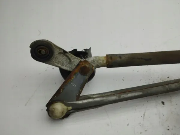 Toyota Yaris 2007 Ruitenwisser Mechanisme en Motor image 5