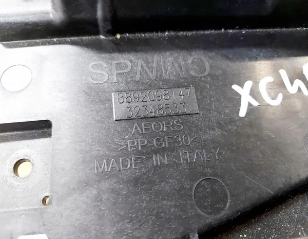 Volvo Akun Kiinnike OEM 32348533 - Käytetty Kunnossa image 5