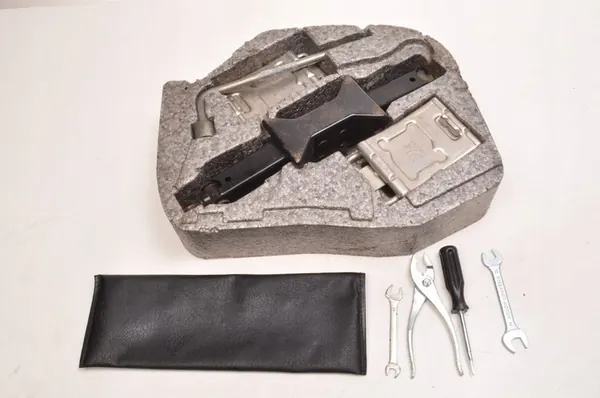 Nissan 300ZX Z32 Kit de Réparation KAJ100410 image 1