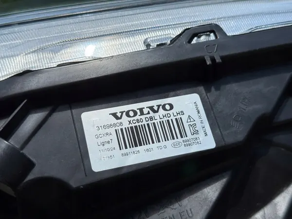Vasen ajovalot Volvo XC60 Lift Xenon 8 PIN 31698808 image 3