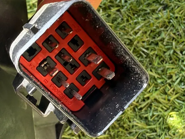 Vasen ajovalot Volvo XC60 Lift Xenon 8 PIN 31698808 image 5