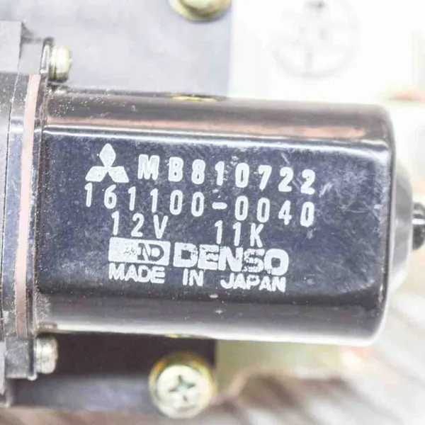 Pakoputken Keräin OEM 1611000040 Dodge Stealth 3.0L image 6