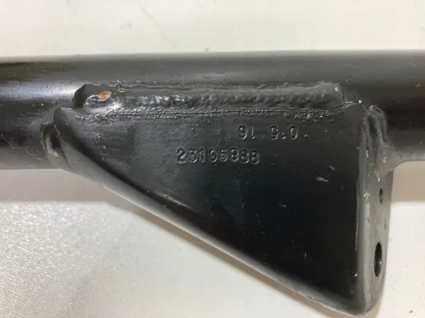 Soporte de radiador OEM 23105888 delantero derecho image 3