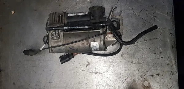 Air Suspension Compressor Audi Q7 4L Lift 7L8616006F image 1