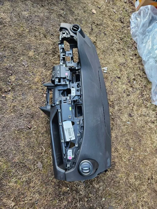 Salpicadero OEM ZOTRY00711R para Renault Zoe image 2