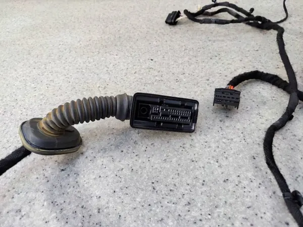 Oven Johdin OEM 943627448 Etu Oikea BMW 3 image 5