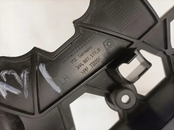 Skirt paraurti anteriore sinistro VW PASSAT B7 R-LINE image 3