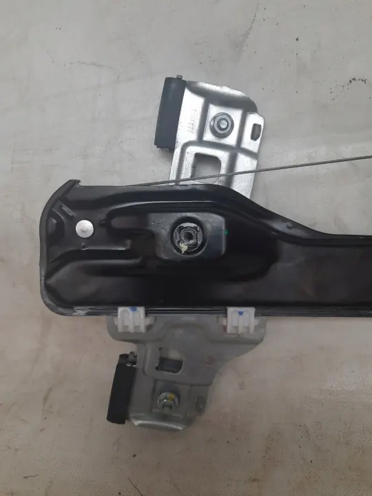 OEM 001100944630 Voorlinker Raamregelaar image 7