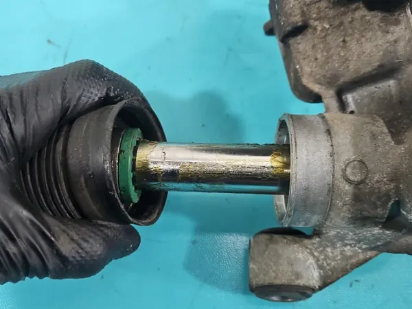 Cremalheira de direção OEM BV6C3D070AE para Ford Focus MK3 image 3