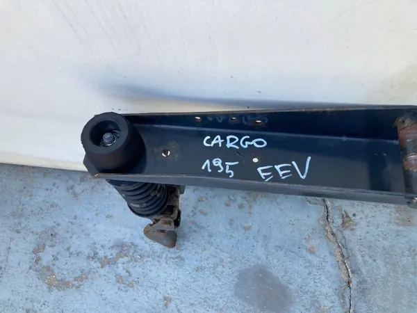Suspension de cabine Iveco OEM 65434789909876789844888766 image 3
