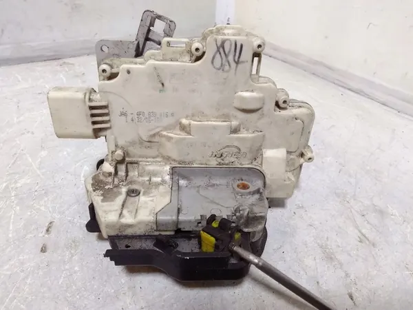 Linke Hintertürschloss AUDI A6 AVANT 4F0839015A image 6