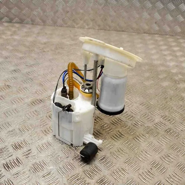 Polttoainepumppu BMW 3 (F30, F80) 2.0L 135kw OEM 0580200090 image 2