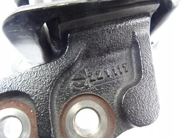 Toyota OE Motorfäste för 1.0 VTi - Begagnad image 3