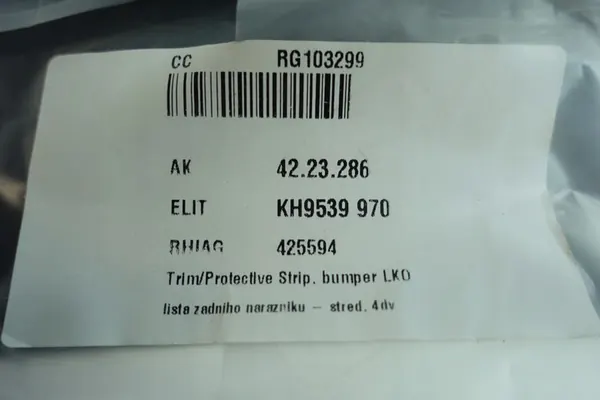 VW PASSAT B5 Rear Bumper Trim 3B5807423A image 2