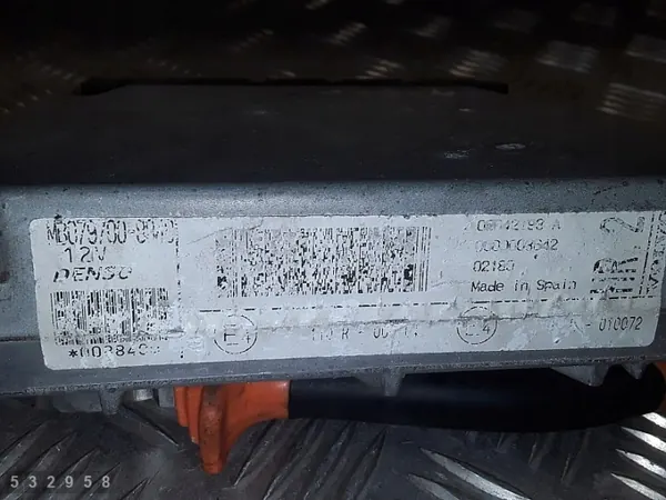 2002 Volvo V70 ECU 2400Diesel MB0797008840 image 4