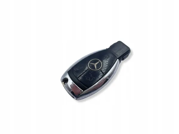 Clé Mercedes OEM UHP2247 - 3 Boutons Argent Occasion image 5
