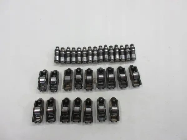 Renault OE Levantaválvulas y Varillas - Usado image 3