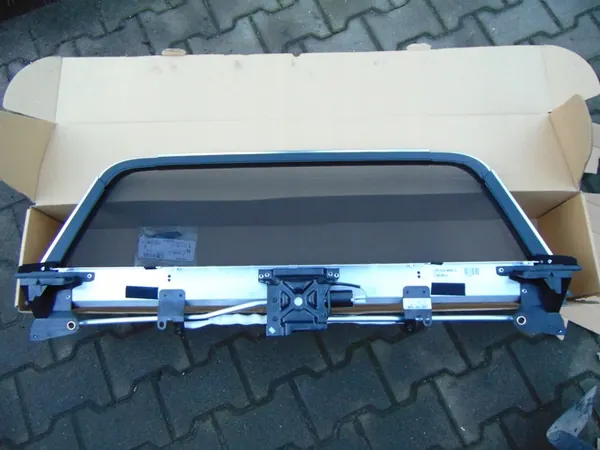 MERCEDES W231 SL Déflecteur de Pare-Brise A2318600800 image 1