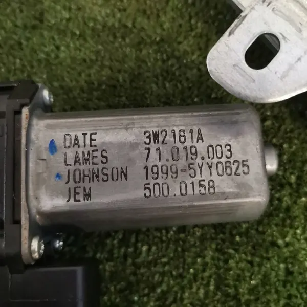 Motor do elevador de vidro dianteiro esquerdo OPEL CORSA E image 5