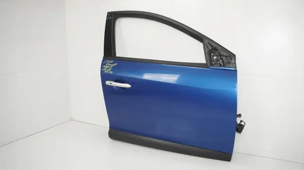OEM 360197807 etu-oikea ovi Renault Megane III:lle image 3