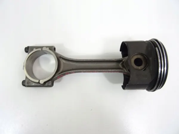 Drijfstang Audi A4 B9 2.0 TDI OEM 05L 2015-2019 image 3