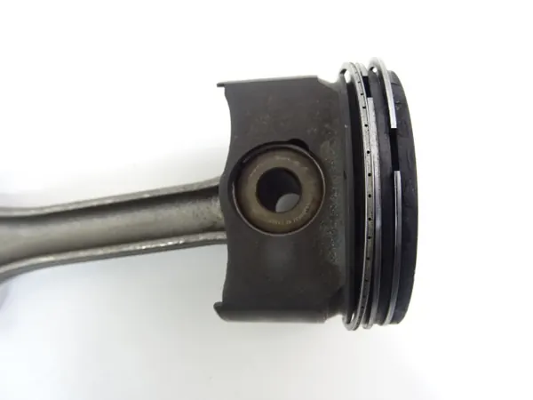 Drijfstang Audi A4 B9 2.0 TDI OEM 05L 2015-2019 image 9