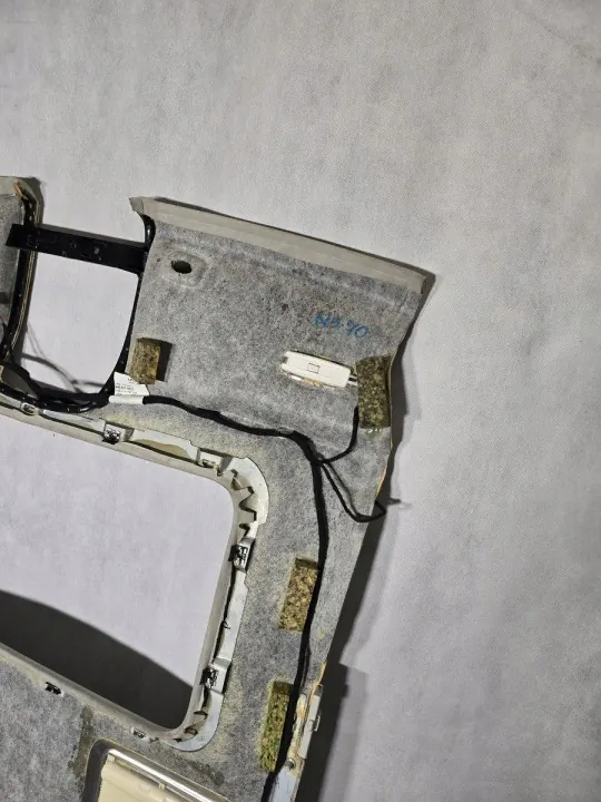 Clip de Teto Audi OE Usado OEM 4H4867505J image 9