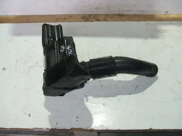 PEUGEOT RIFTER Tuyau de résonateur d'air image 2